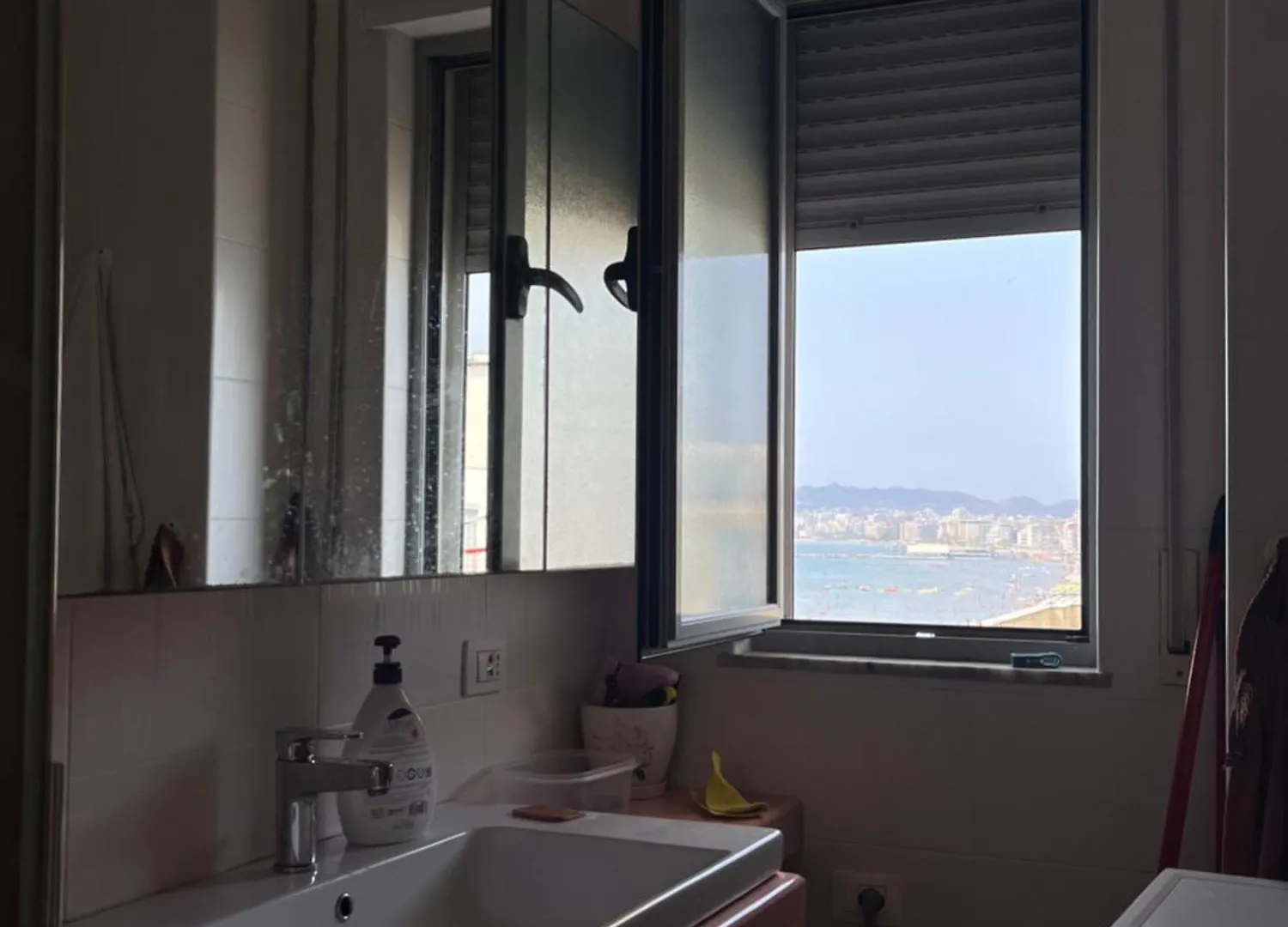 Sun, Sea And Serenity - Beachfront Apt With Sunset Views And Soothing Waves Durrës 0*,  阿尔巴尼亚