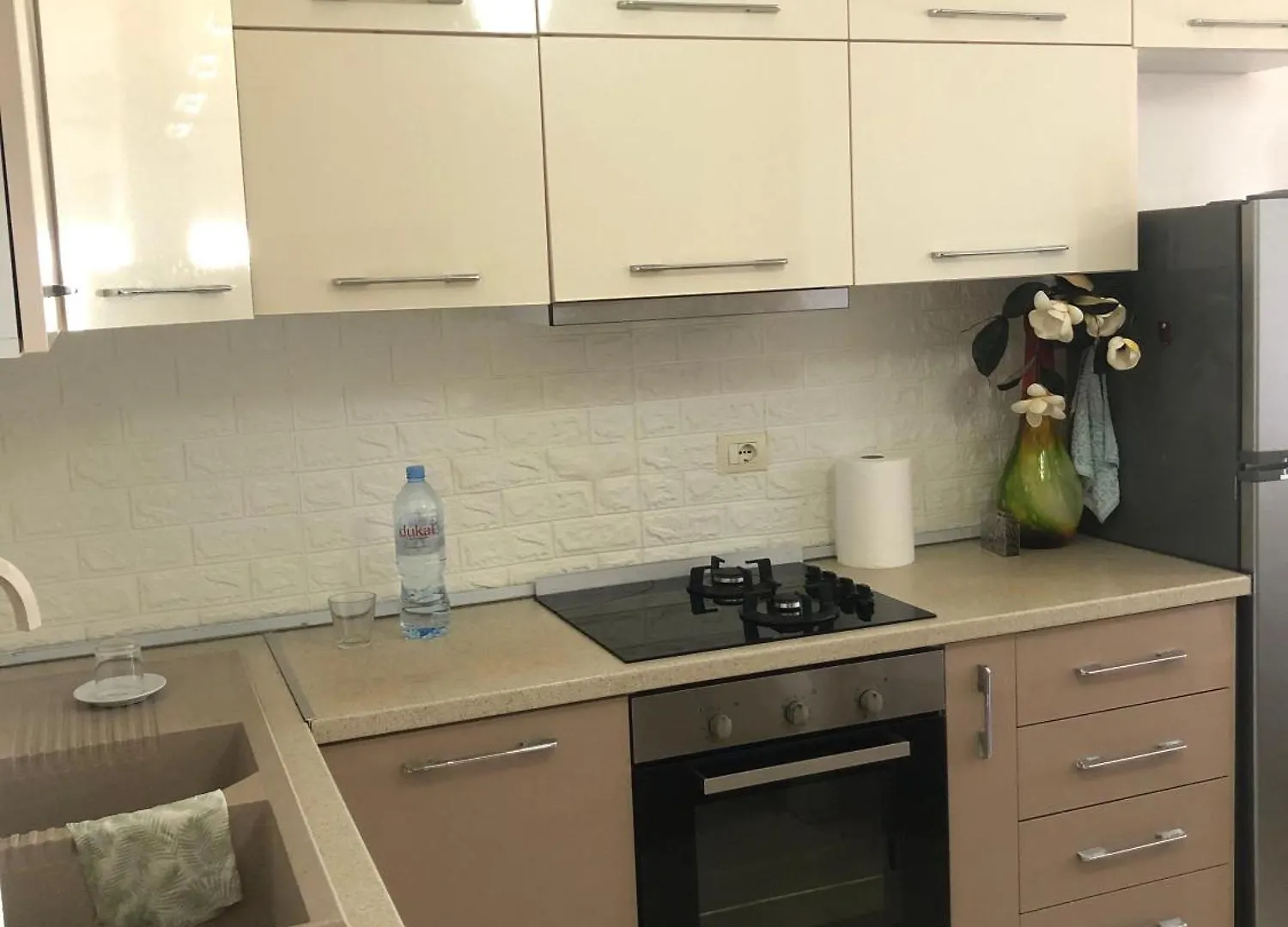 公寓 Sun, Sea And Serenity - Beachfront Apt With Sunset Views And Soothing Waves Durrës 阿尔巴尼亚